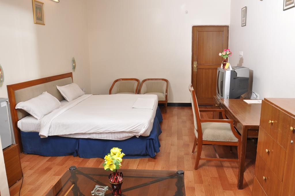 Hotel Sitara Residency Hyderabad Room photo
