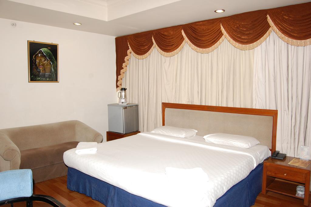 Hotel Sitara Residency Hyderabad Room photo