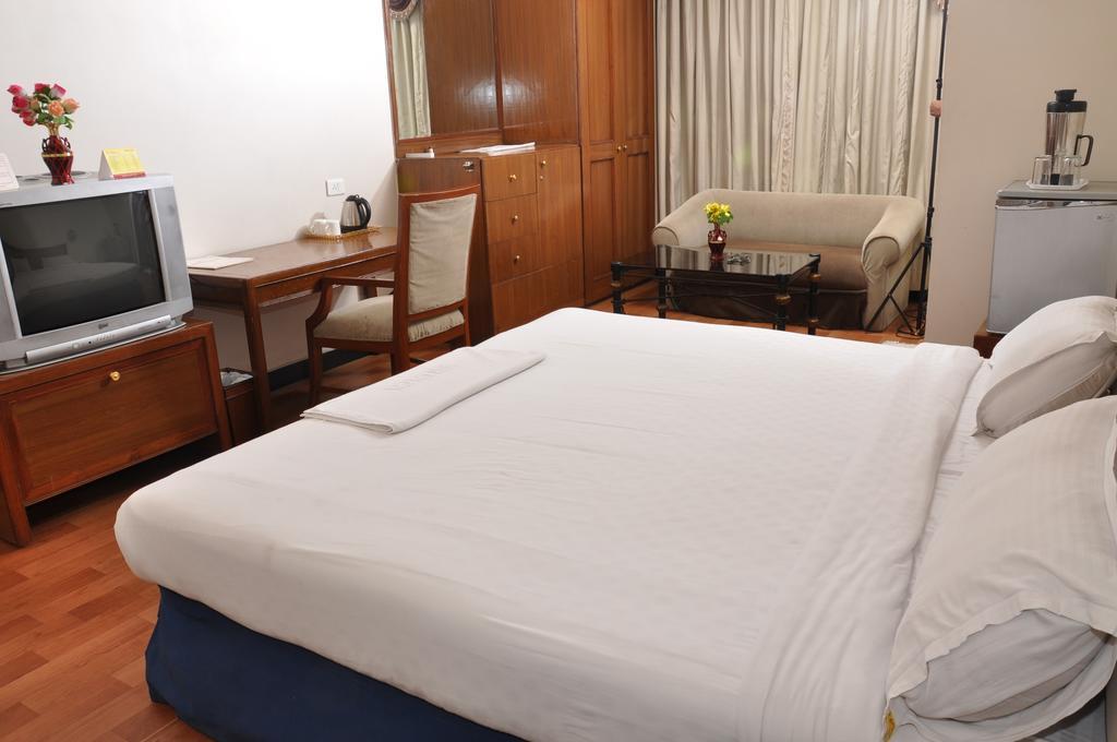 Hotel Sitara Residency Hyderabad Room photo